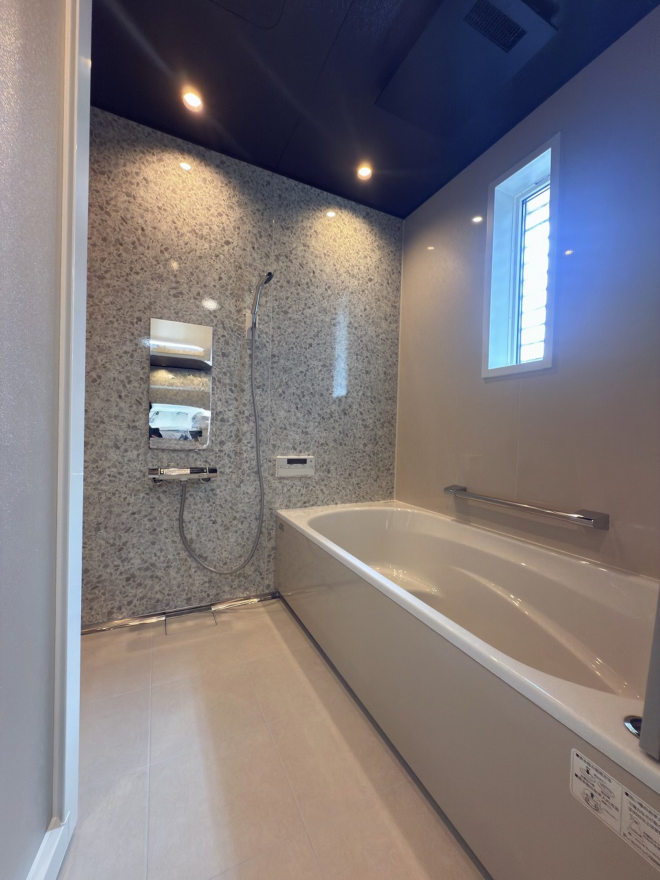 一戸建て浴室リフォーム!4日で断熱・耐震・快適バスへ